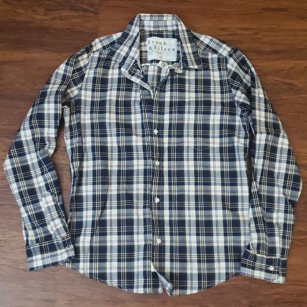 Frank and Eileen Navy Red Plaid Size M Cotton Edgy Feminine Whimsical Workcore